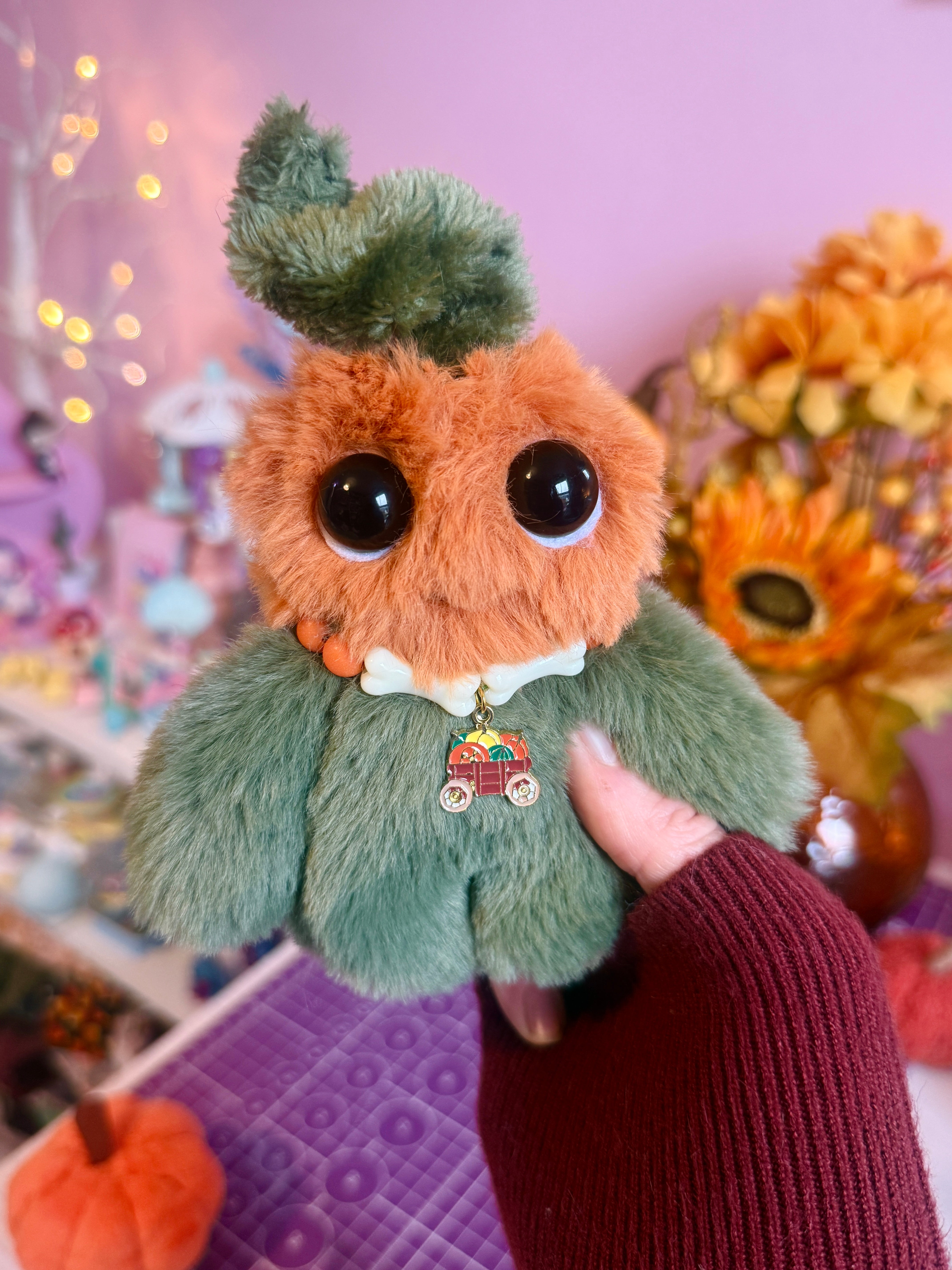 PUMPKIN PICKER PALMPUFF (A) - Handmade Mini Luxury Weighted Doll