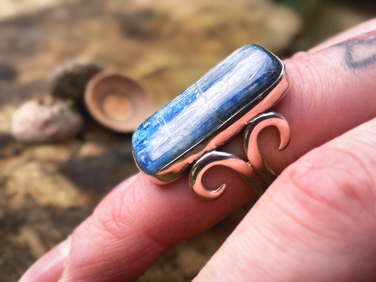 FLOW Handmade Sterling Silver Ring with Blue Kyanite - Size N/6.5