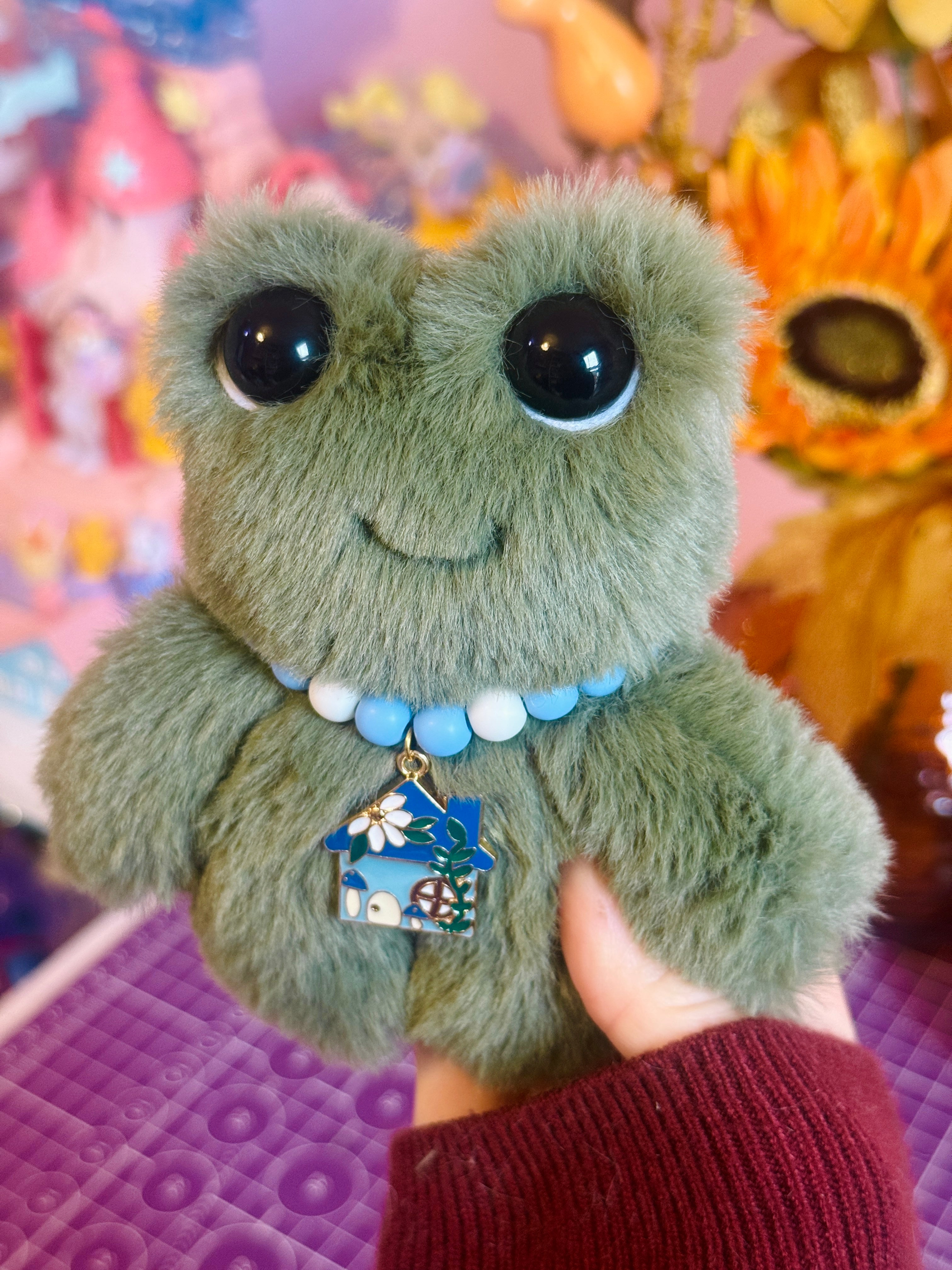 FRÖGE PALMPUFF - Handmade Mini Luxury Weighted Doll