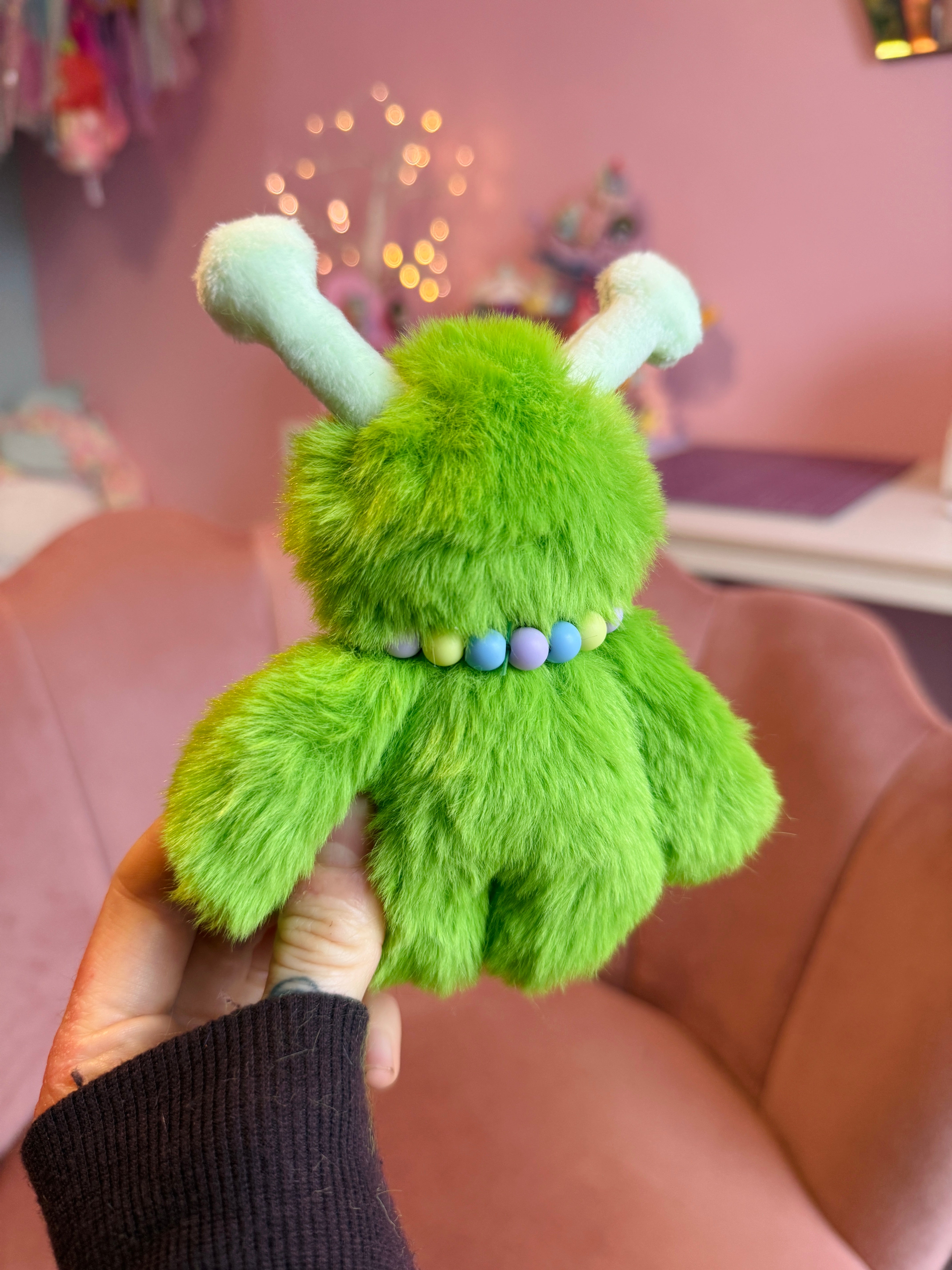 ALIEN PALMPUFF (A) - Handmade Mini Luxury Weighted Doll