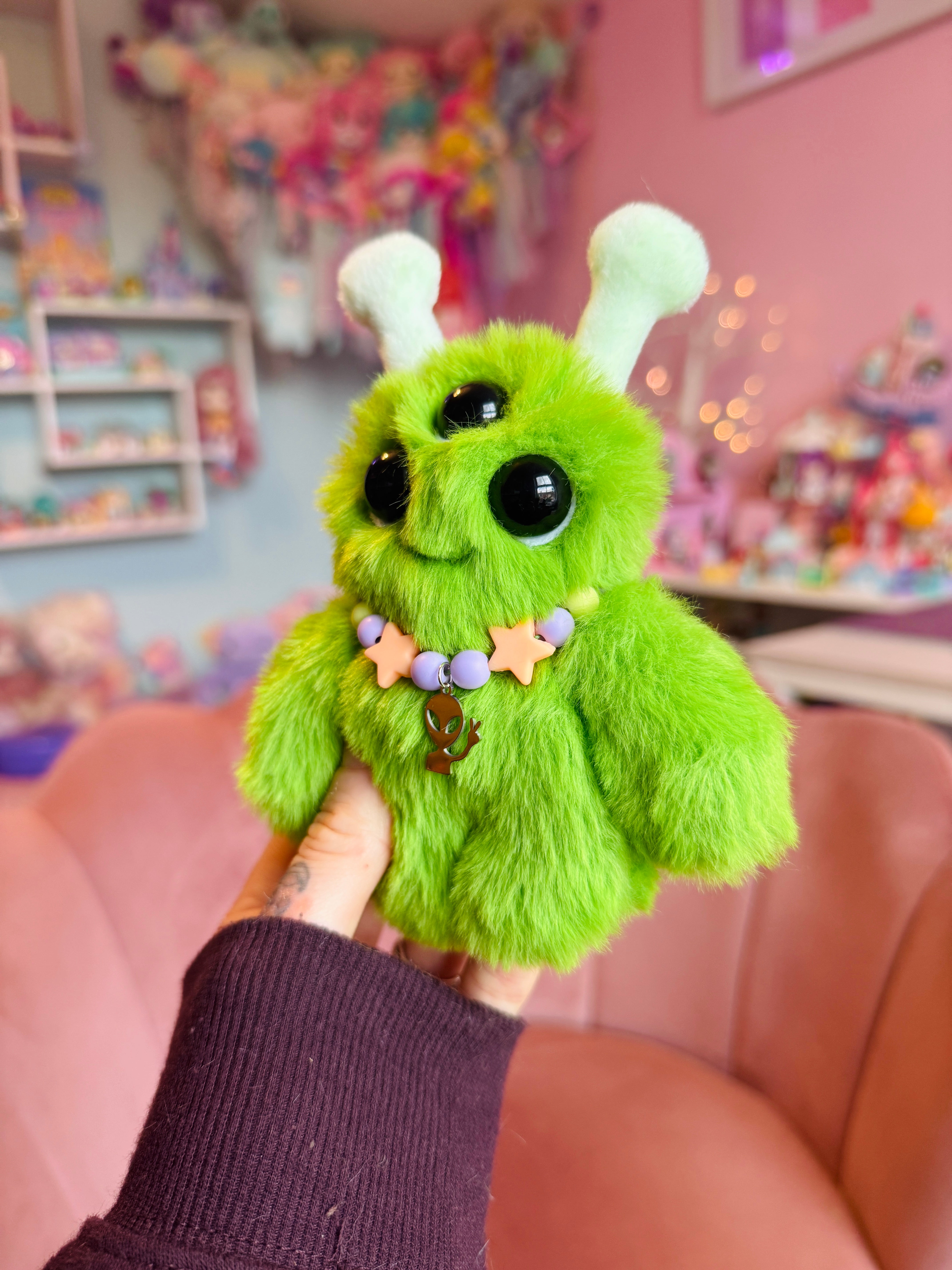 ALIEN PALMPUFF - Handmade Mini Luxury Weighted Doll