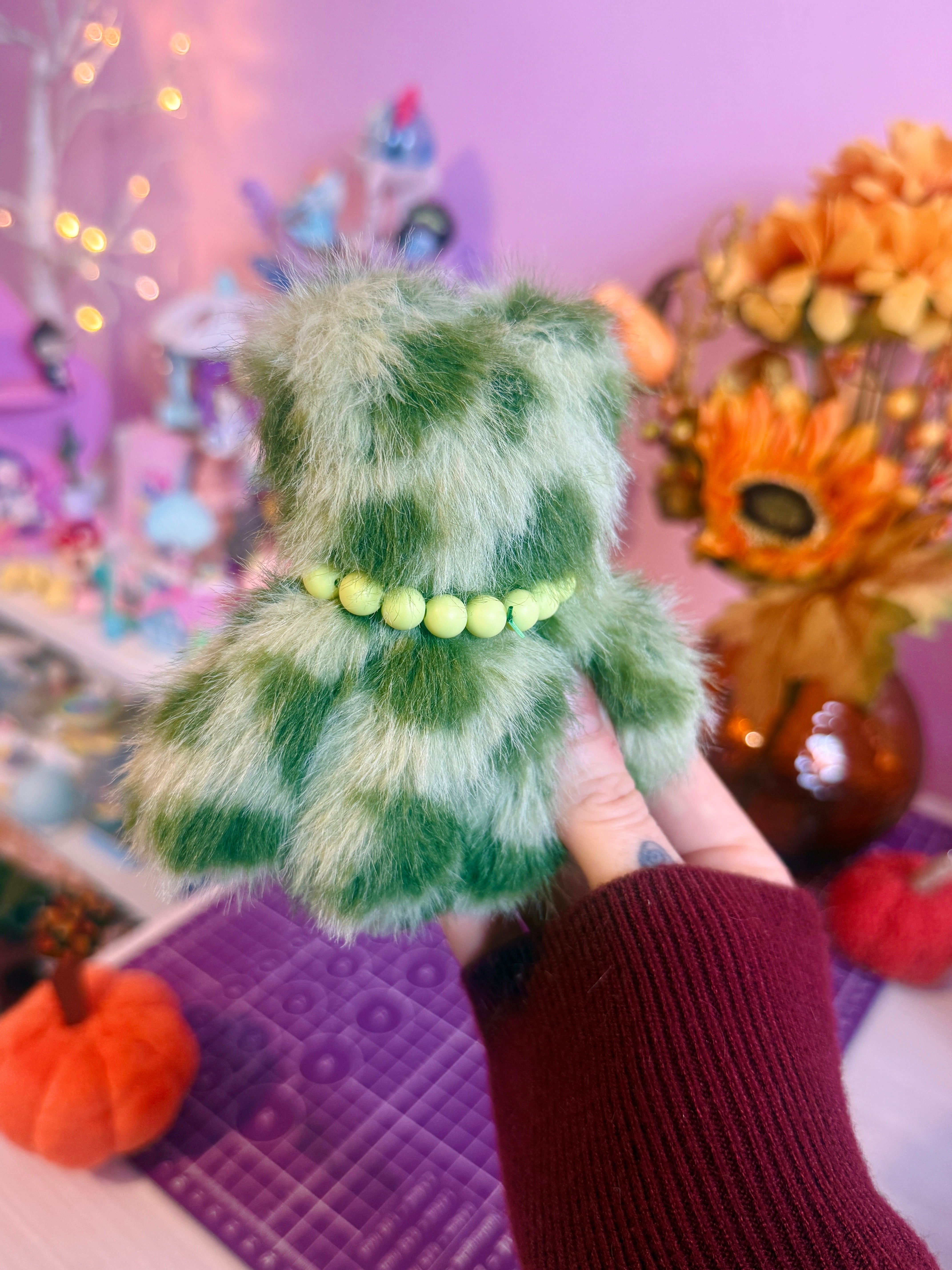 SPECKLED FRÖGE PALMPUFF - Handmade Mini Luxury Weighted Doll