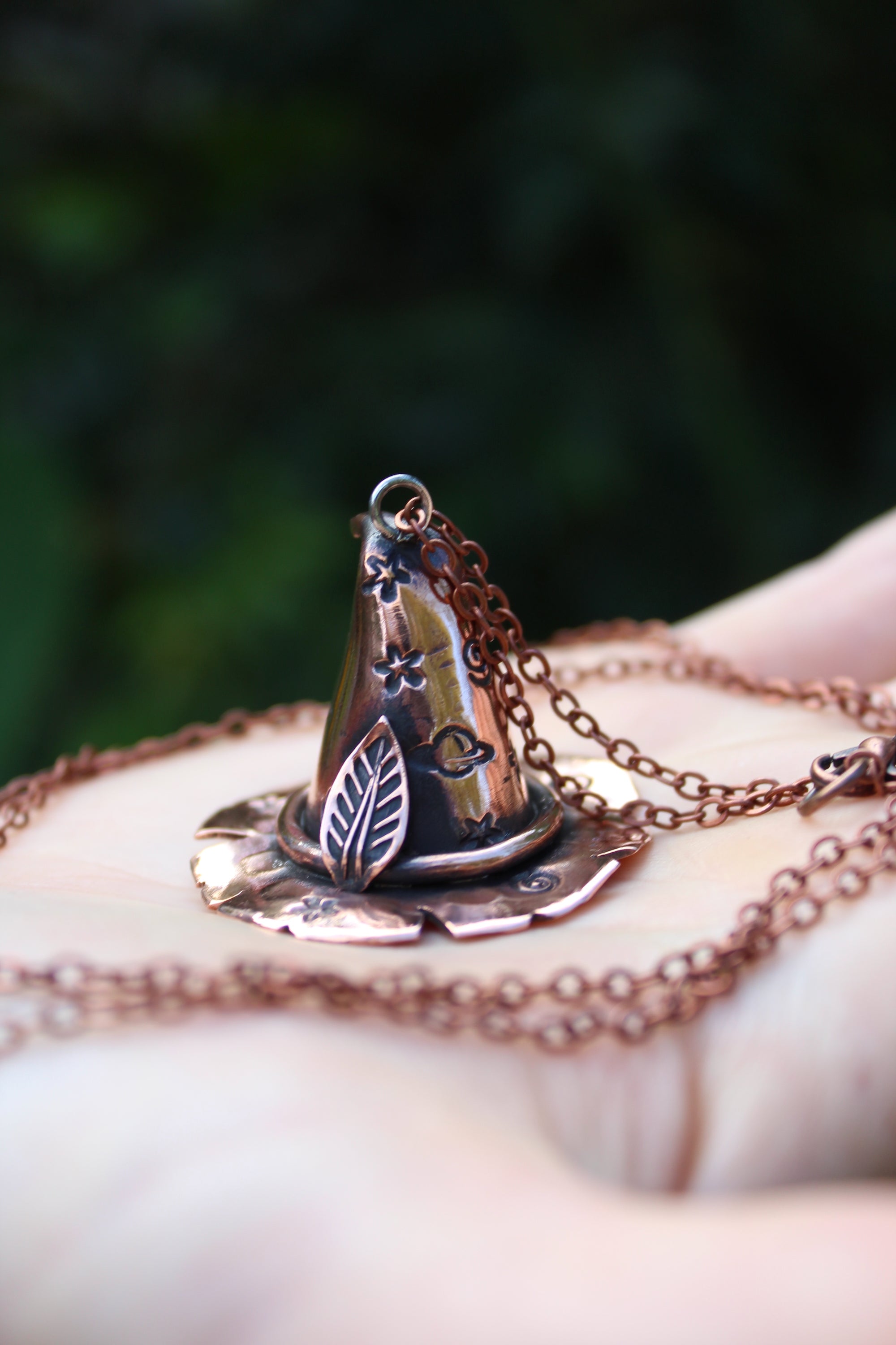 HOCUS POCUS Handmade Copper Witches Hat Necklace