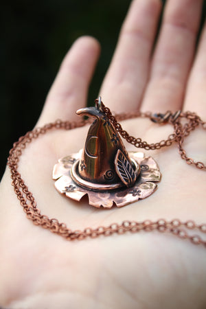 HOCUS POCUS Handmade Copper Witches Hat Necklace