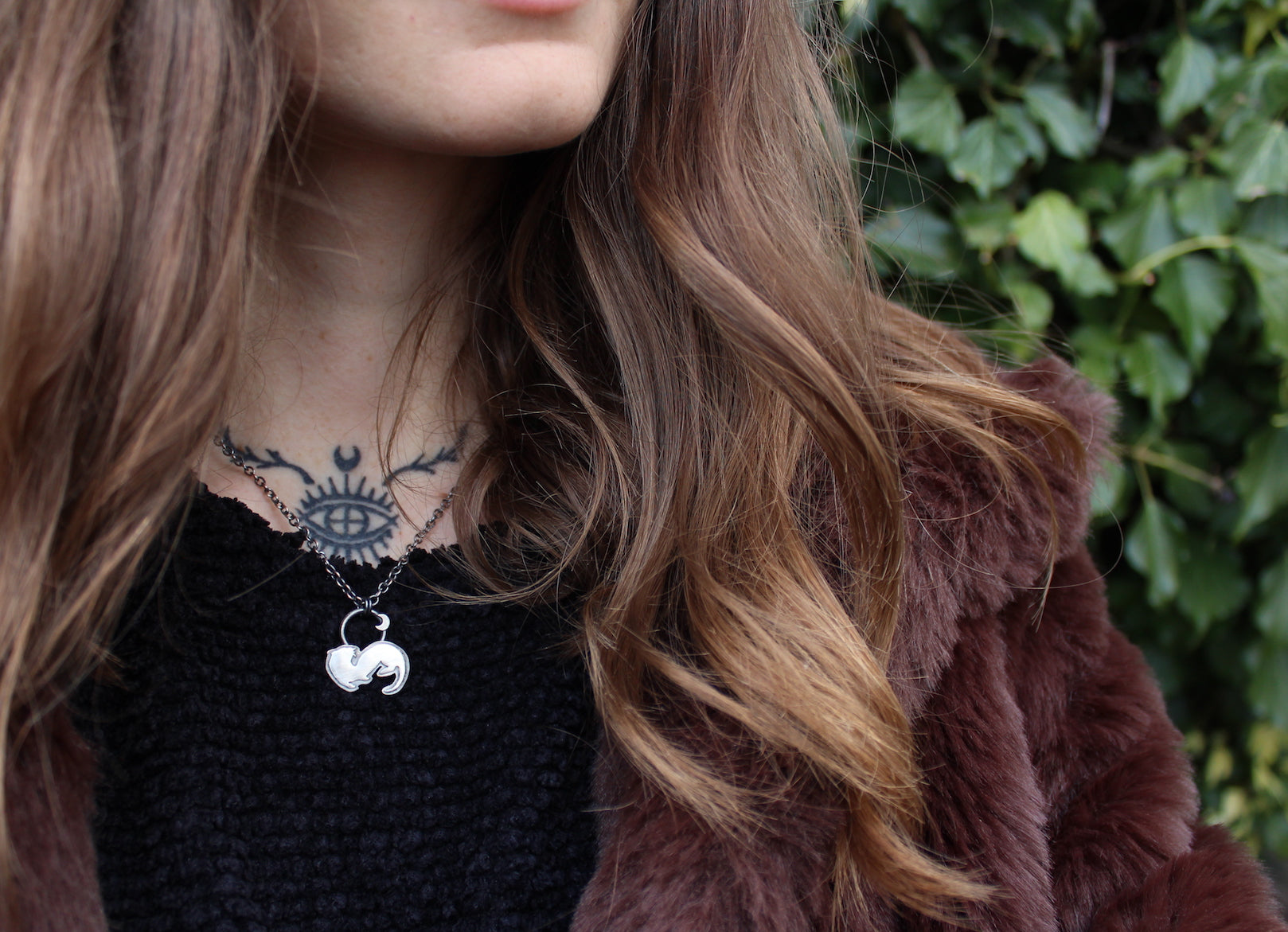WILD FEMININE Sterling Silver Otter Necklace